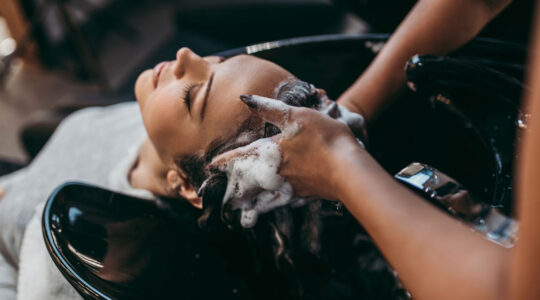 bac a shampoing salon de coiffure